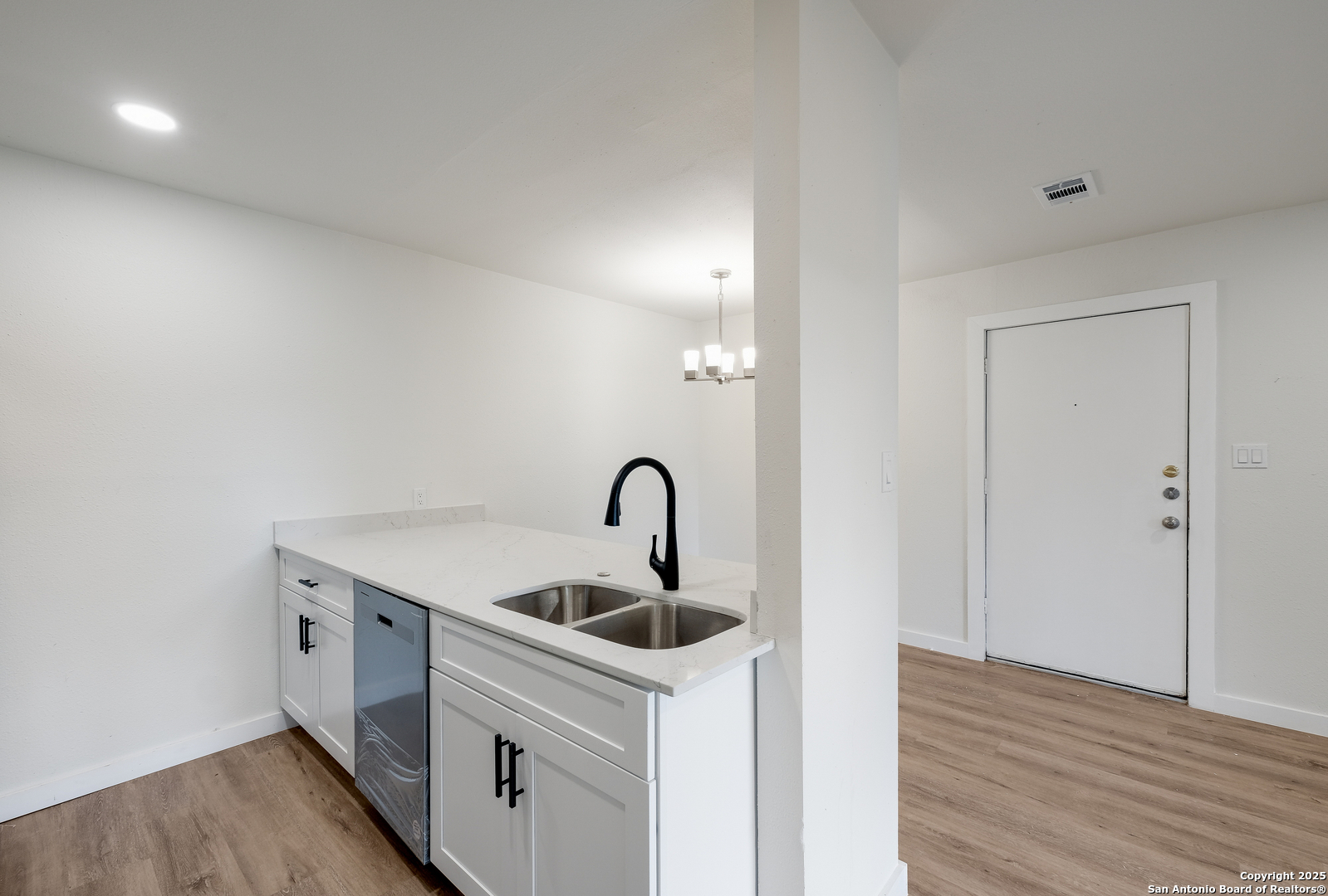 340 Montclair Alamo Heights TX 78209