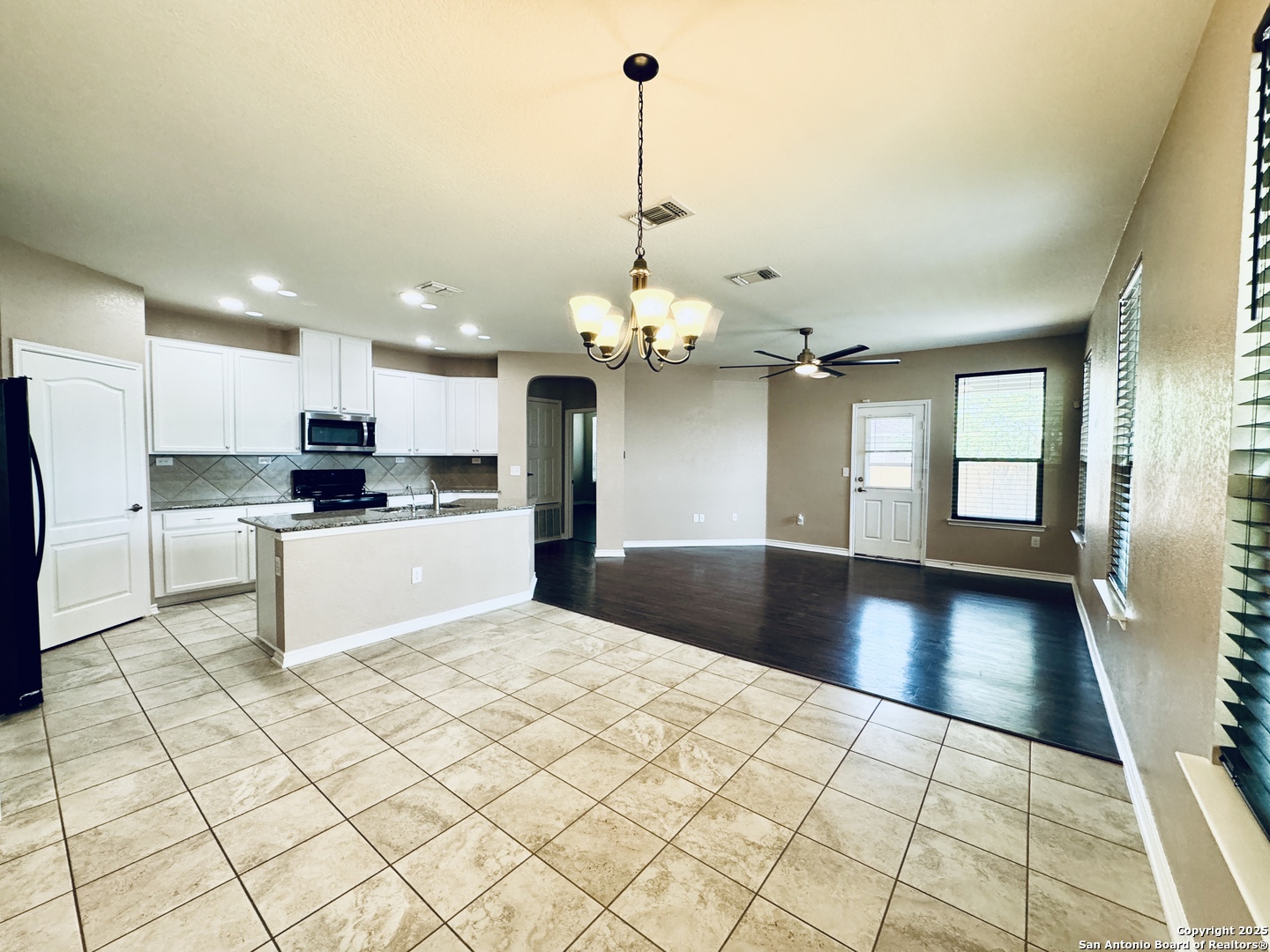 1123 Galapagos San Antonio TX 78214