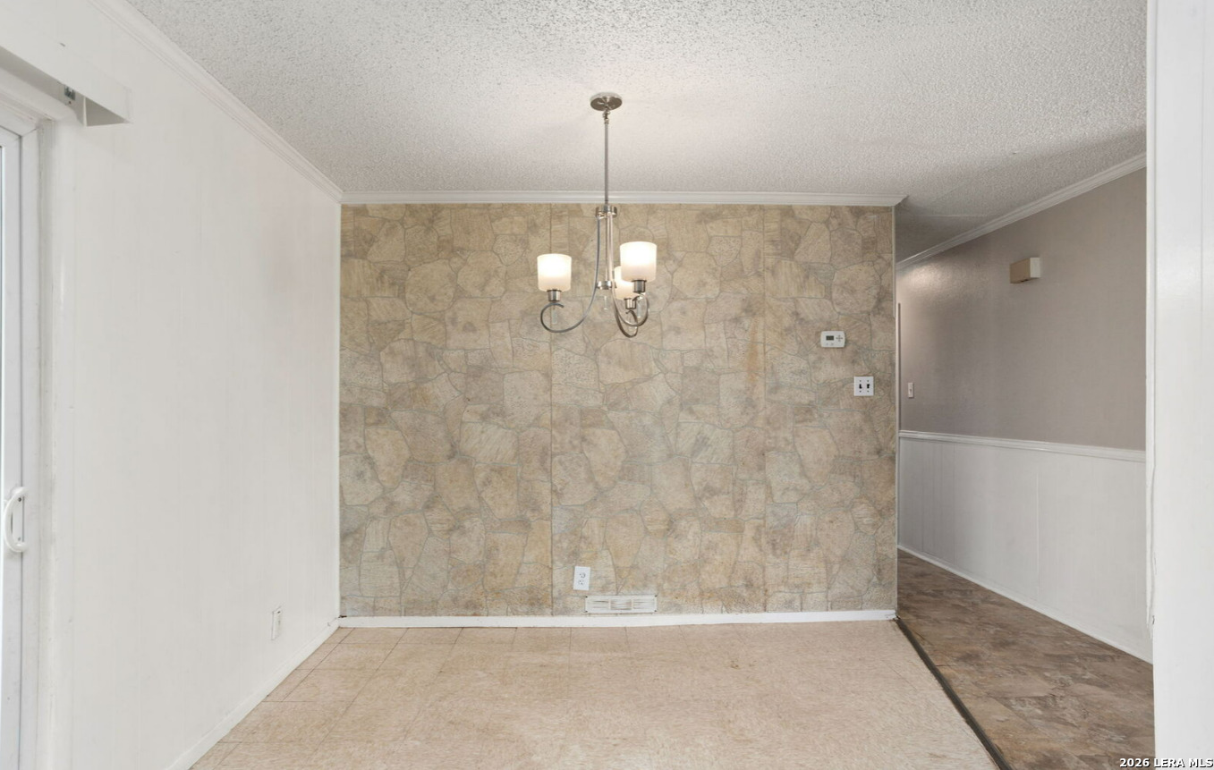 5231 Silvertip Drive San Antonio TX 78228