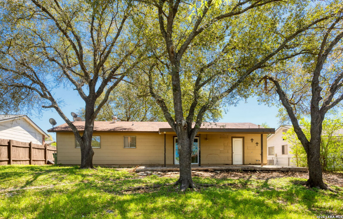 5231 Silvertip Drive San Antonio TX 78228