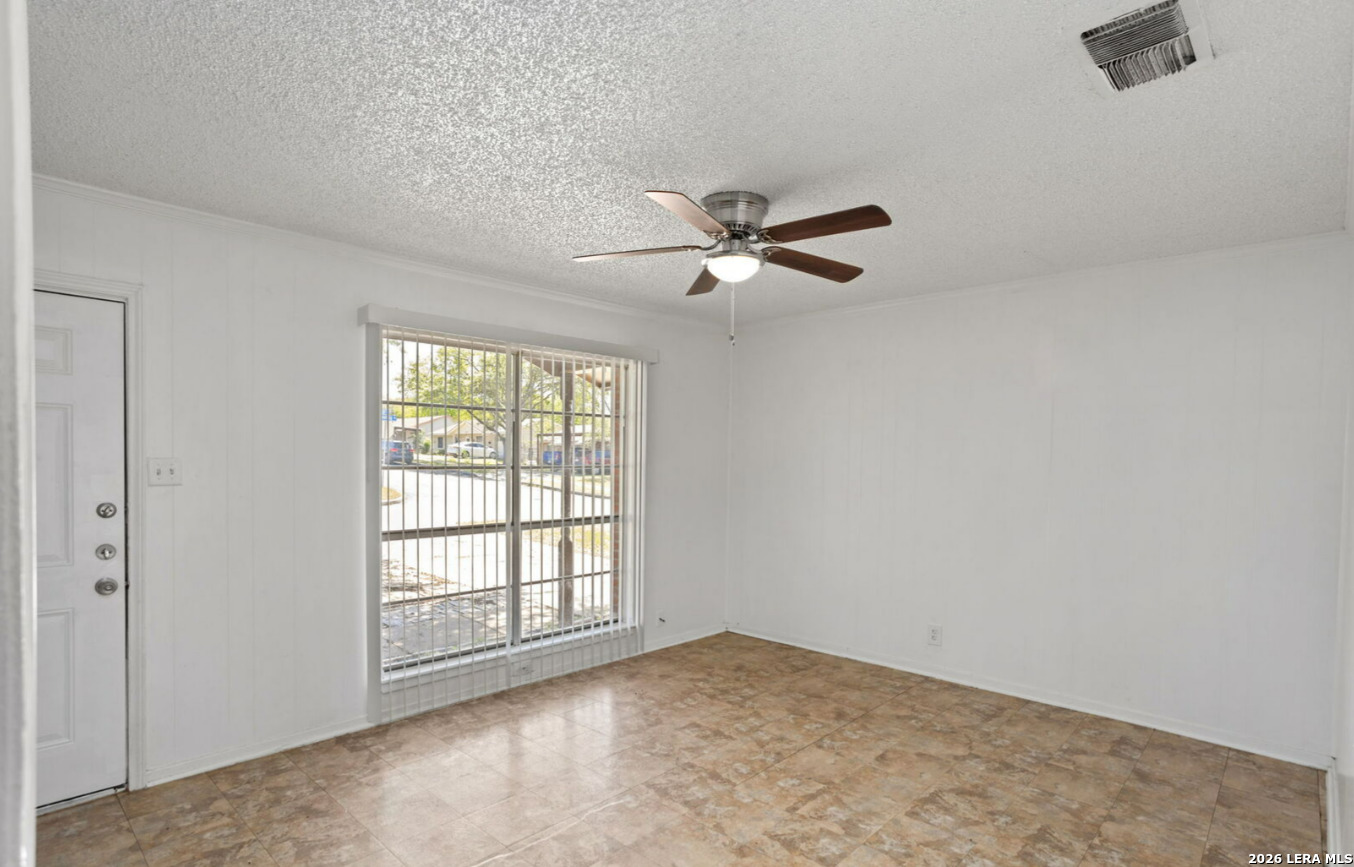 5231 Silvertip Drive San Antonio TX 78228