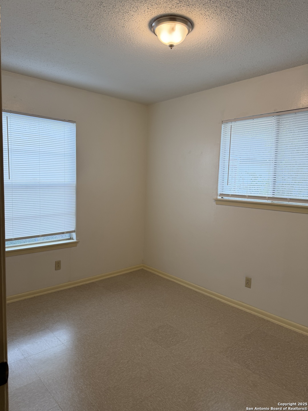 7110 Hickory Grove San Antonio TX 78227