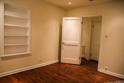 135 Tuxedo Avenue San Antonio TX 78209