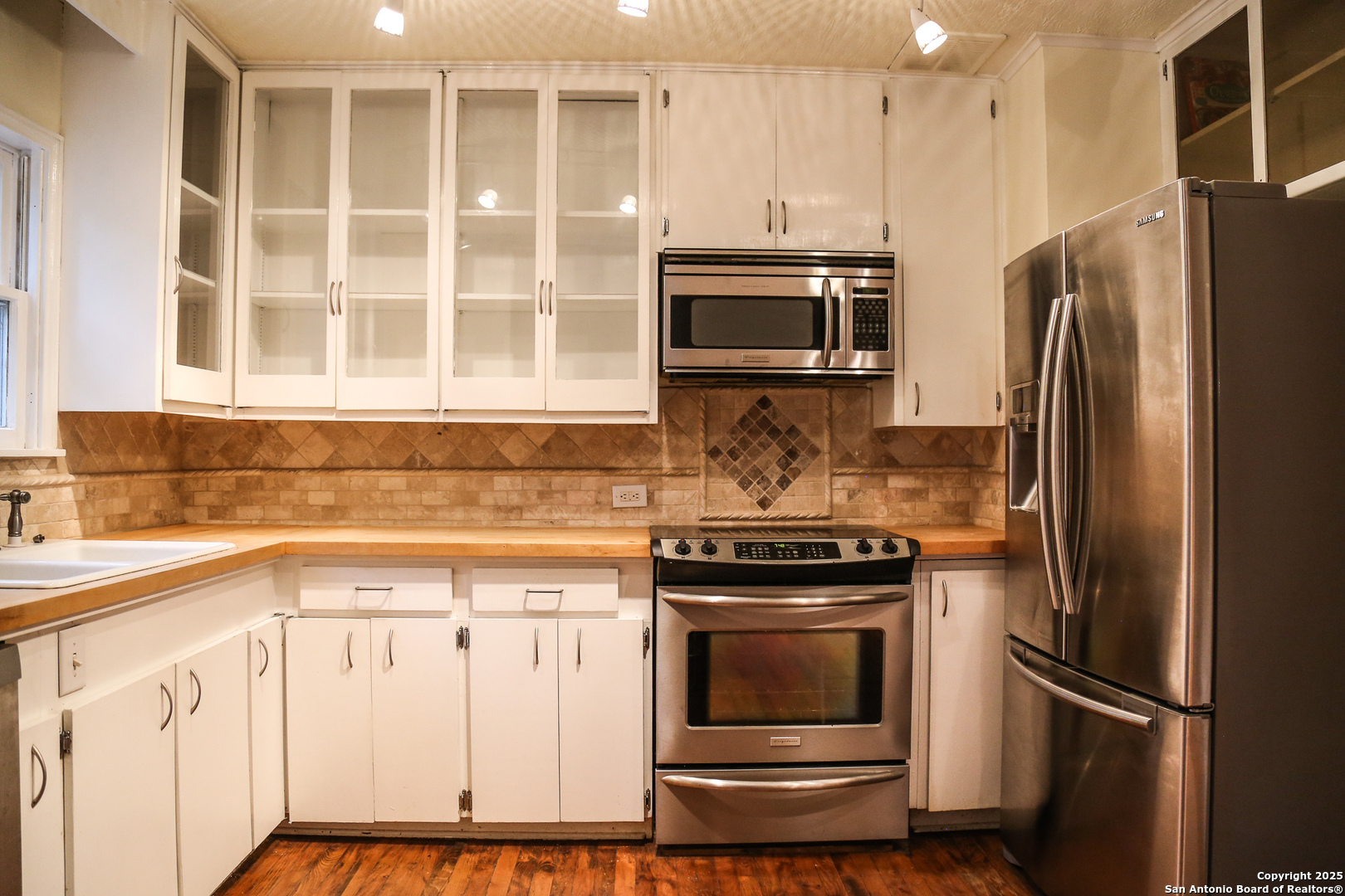 135 Tuxedo Avenue San Antonio TX 78209