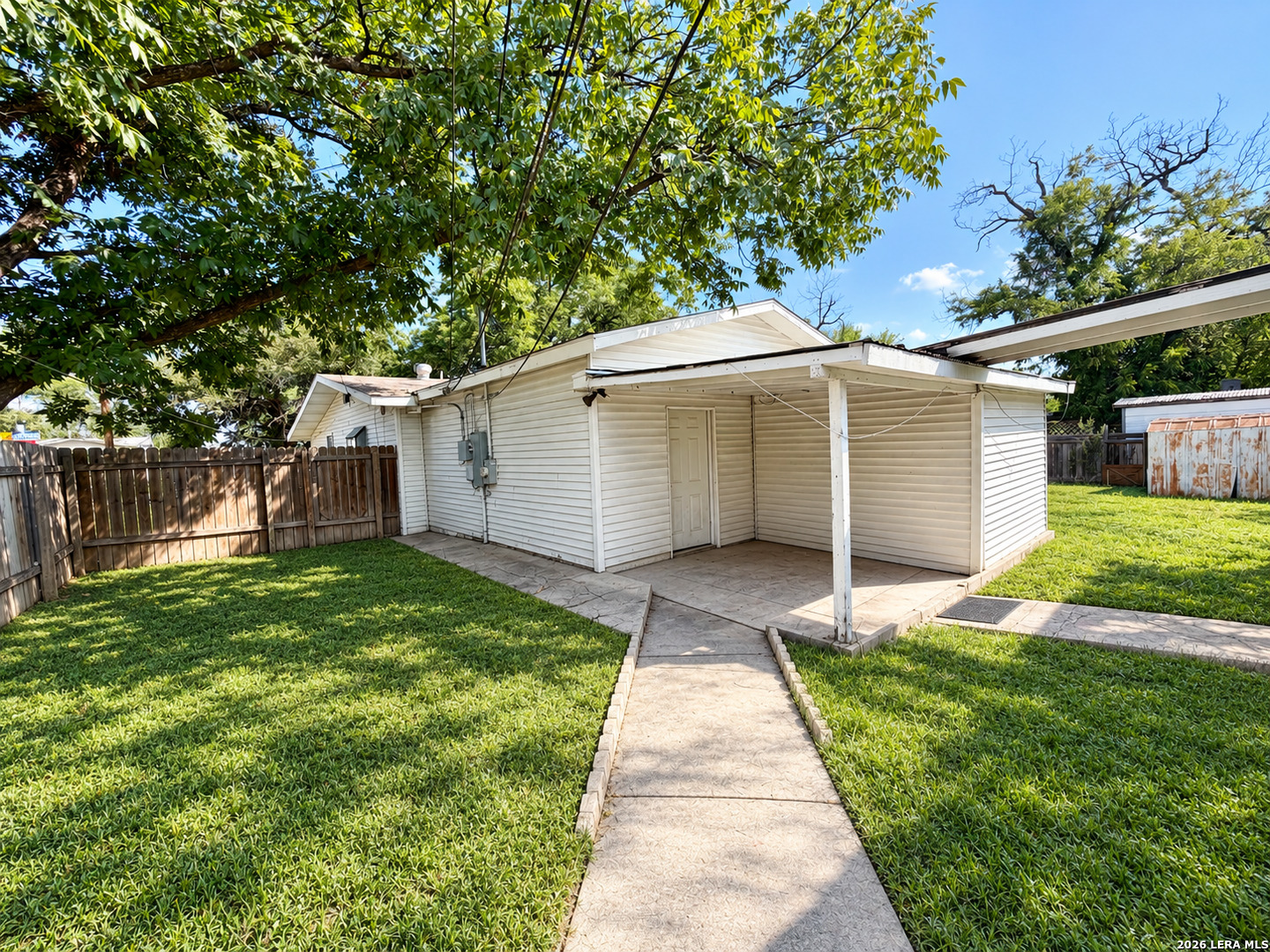 242 Locknere Lane San Antonio TX 78213
