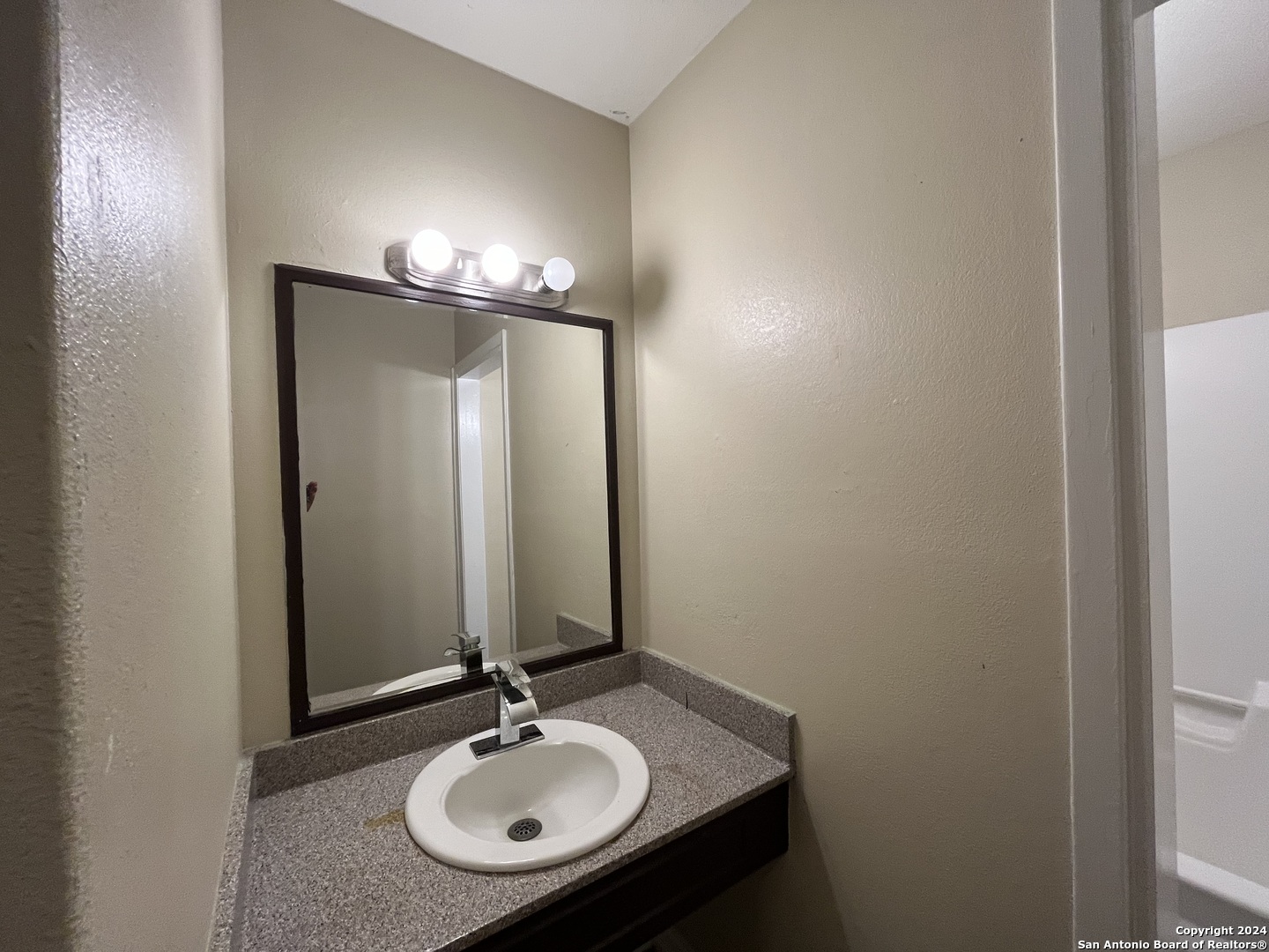 5922 Castle Hunt San Antonio TX 78218