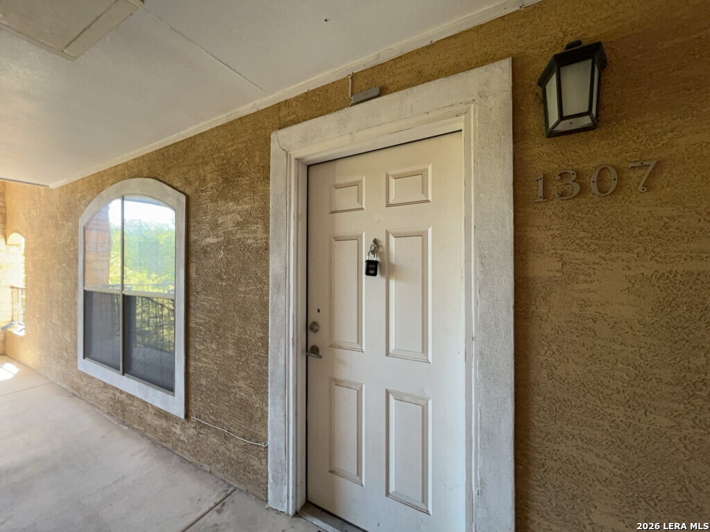 7323 Snowden Road San Antonio TX 78240