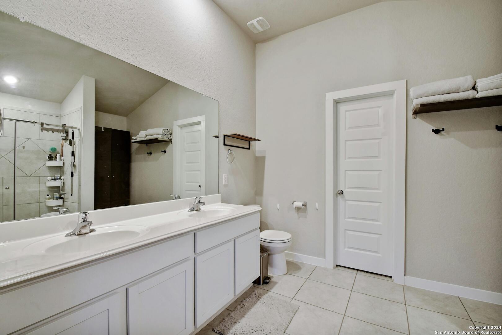1633 Pitcher Bend San Antonio TX 78253