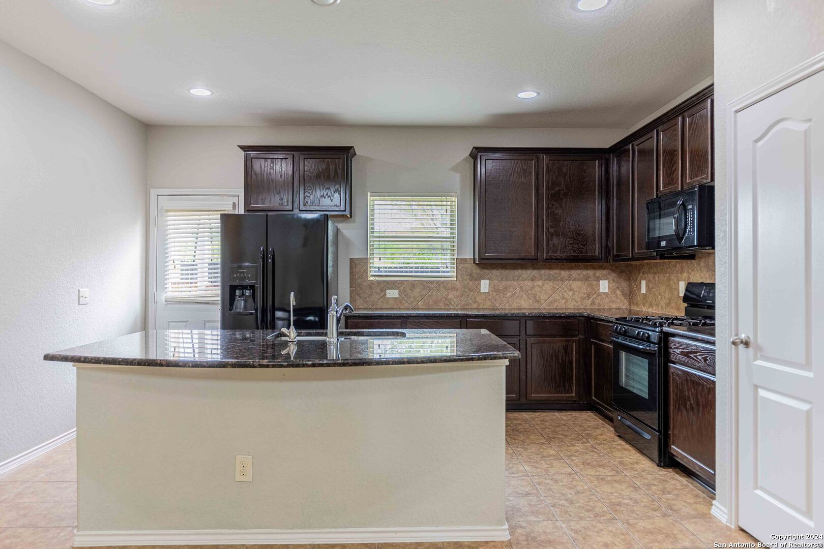 422 Tequila Ranch San Antonio TX 78245
