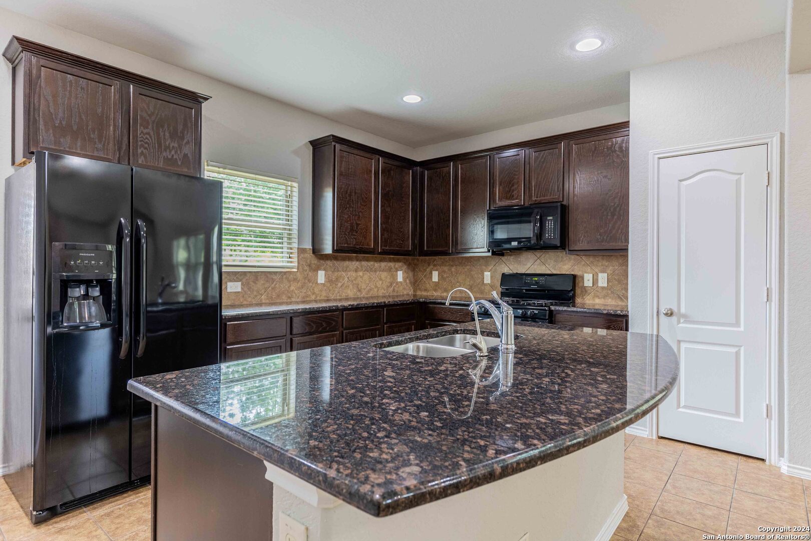 422 Tequila Ranch San Antonio TX 78245