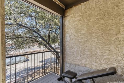 6100 Woodlake San Antonio TX 78244