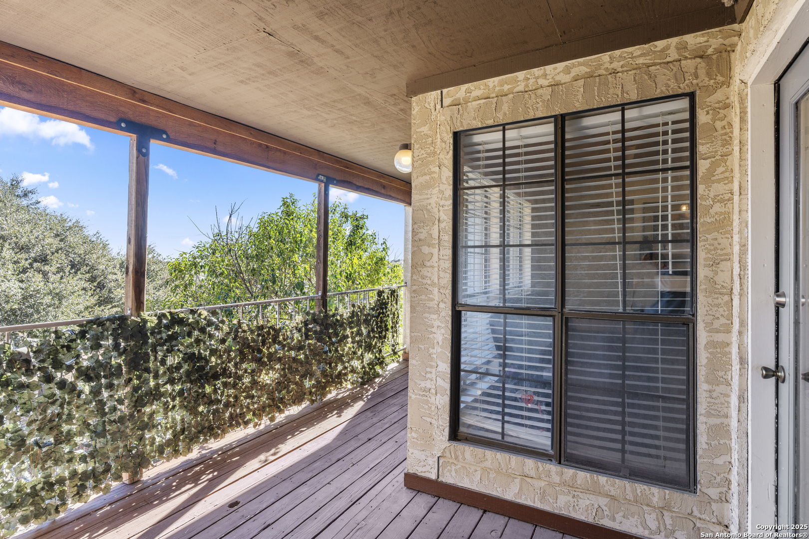 6100 Woodlake San Antonio TX 78244