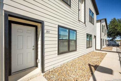 8719 Wurzbach San Antonio TX 78240