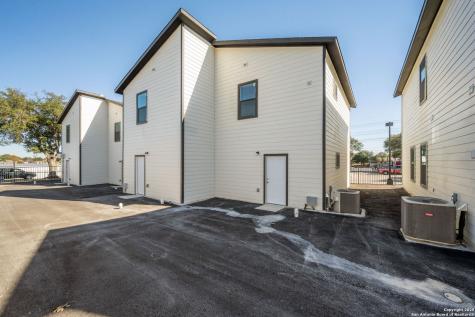 8719 Wurzbach San Antonio TX 78240
