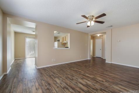 5954 Summer Fest Drive San Antonio TX 78244