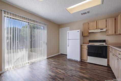 5954 Summer Fest Drive San Antonio TX 78244