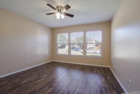 5954 Summer Fest Drive San Antonio TX 78244