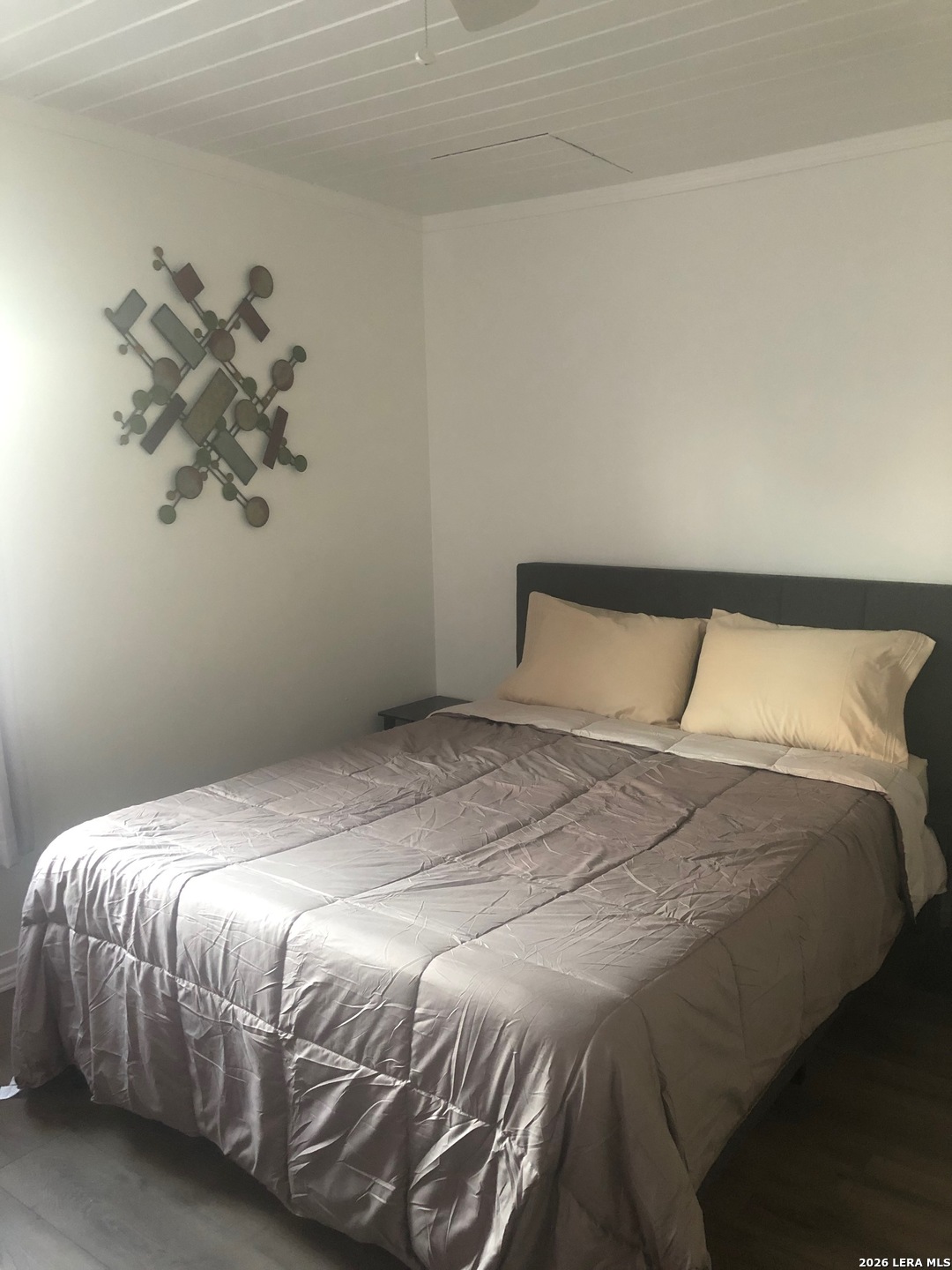 2427 W Southcross San Antonio TX 78211