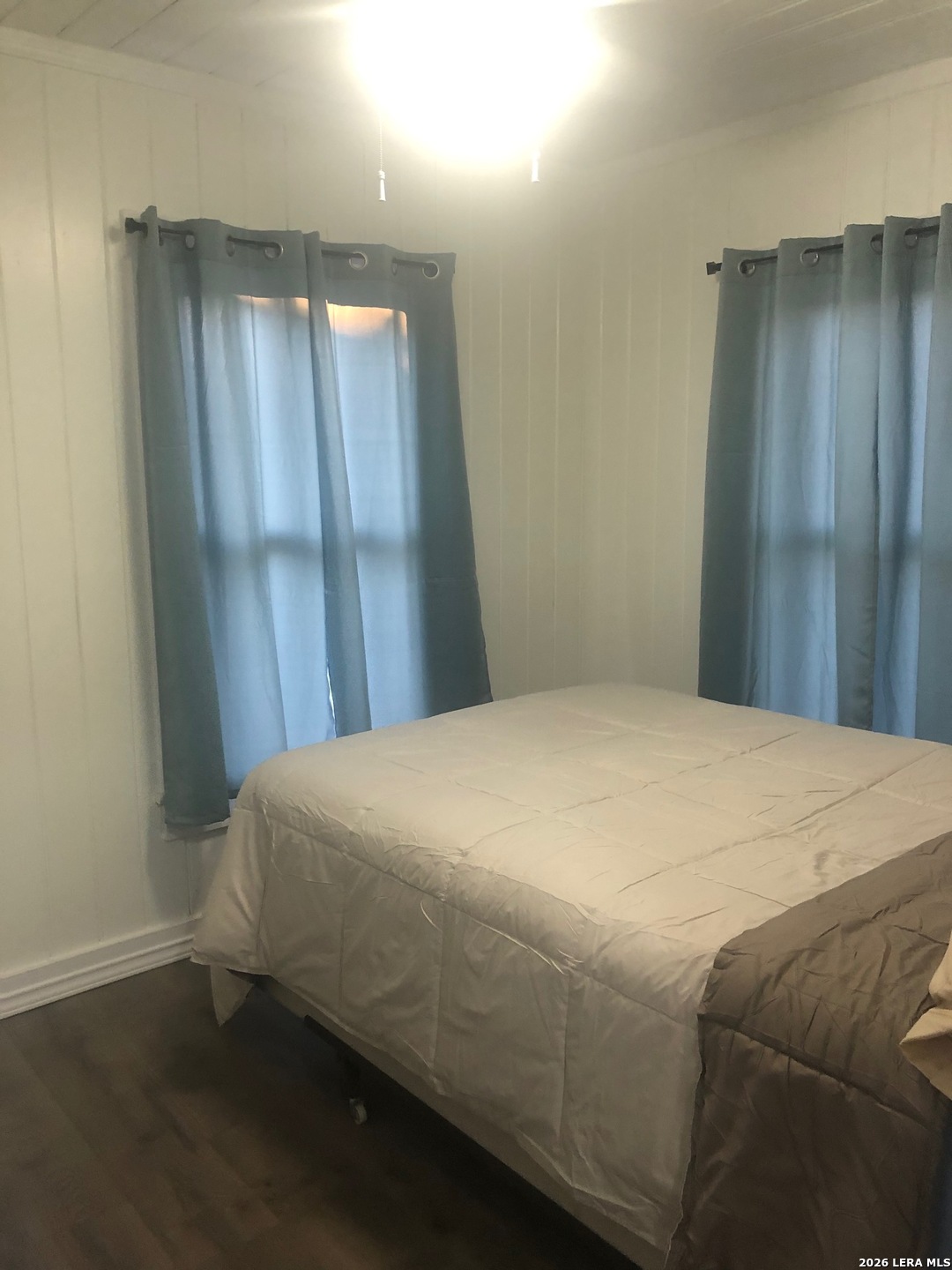 2427 W Southcross San Antonio TX 78211