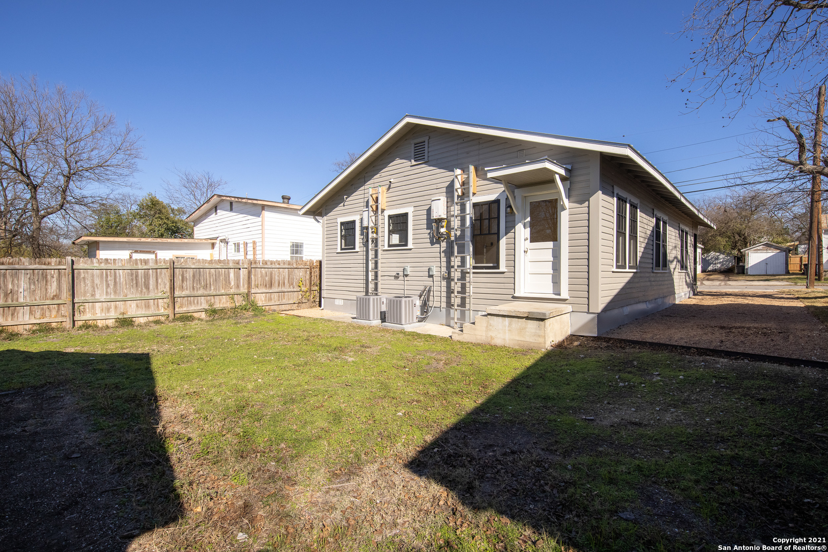 909 N Mesquite Street San Antonio TX 78202