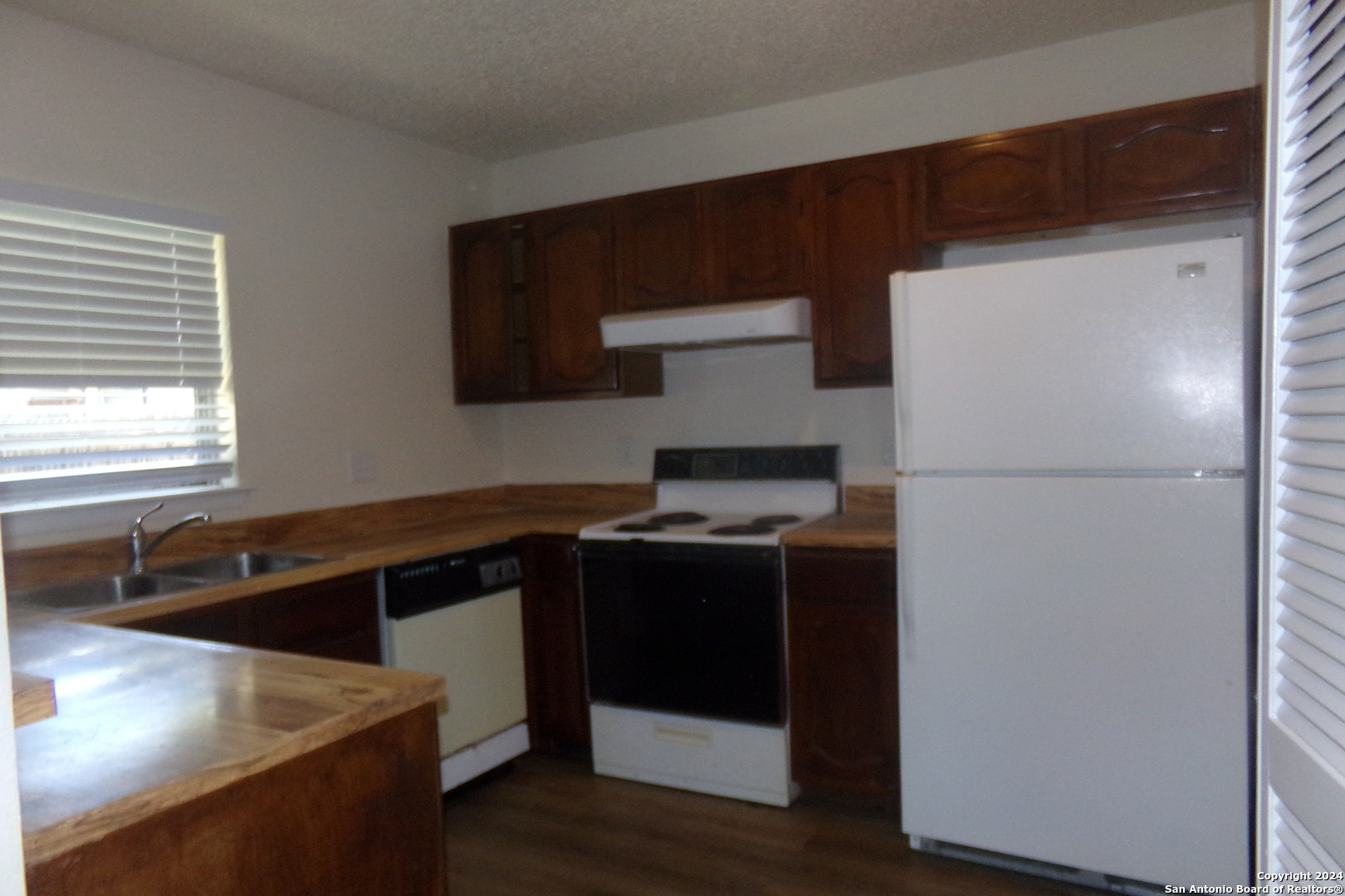 10511 Cherry Laurel San Antonio TX 78245