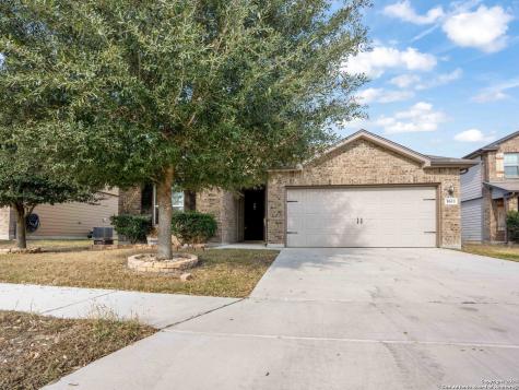 8611 Lantana Springs Converse TX 78109