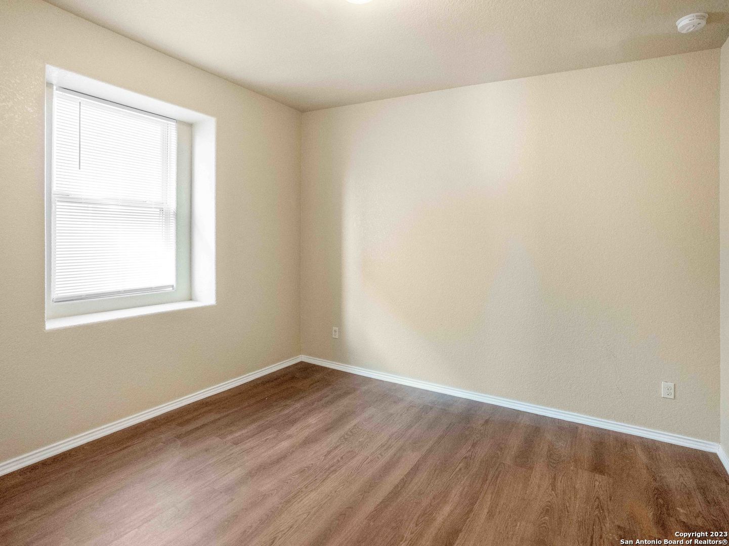 8611 Lantana Springs Converse TX 78109