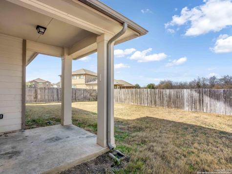 8611 Lantana Springs Converse TX 78109