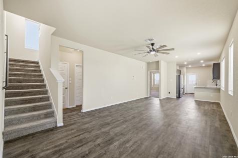 10233 Melissa Ranch San Antonio TX 78245