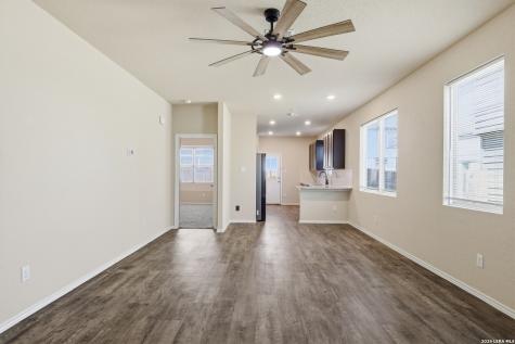 10233 Melissa Ranch San Antonio TX 78245