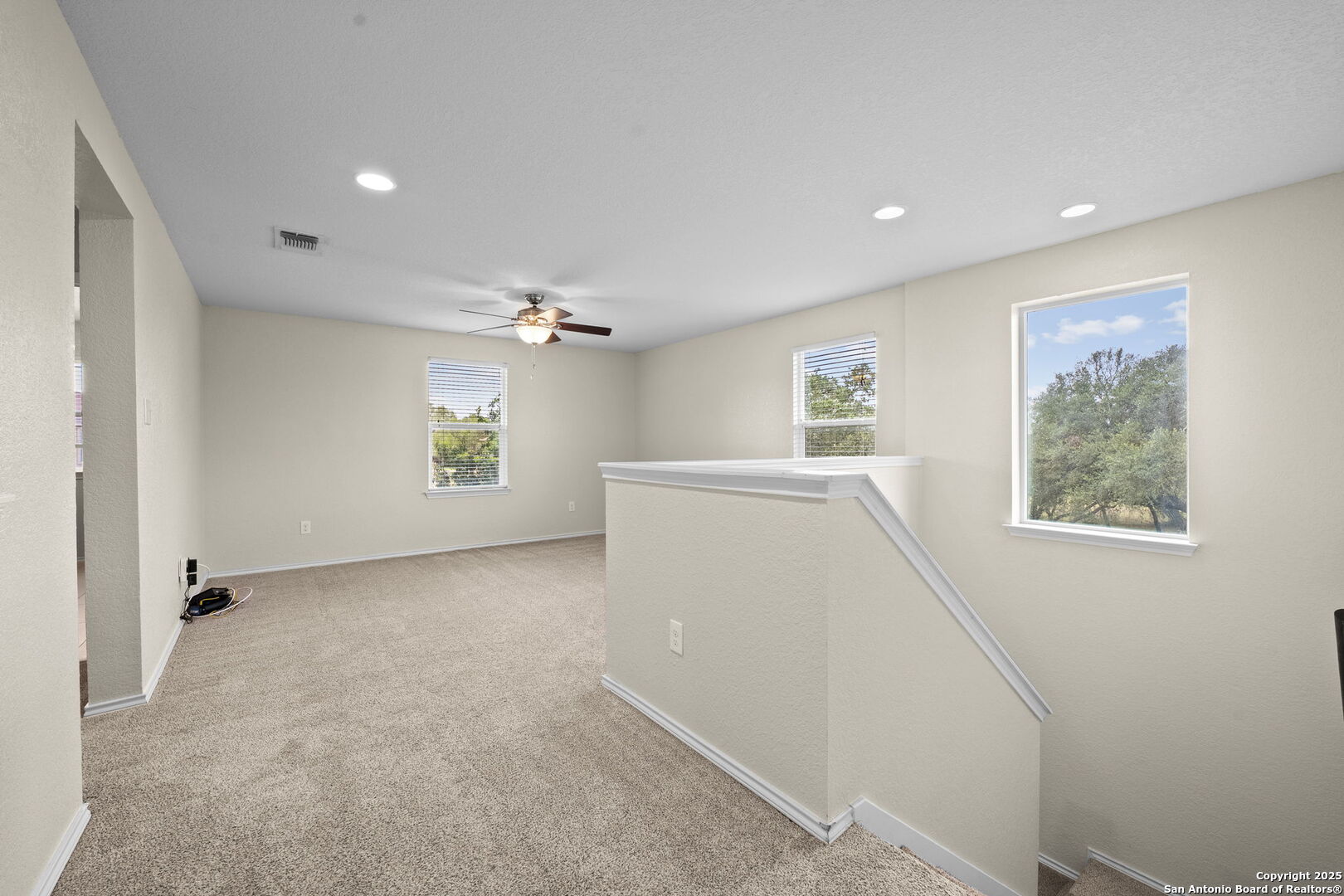 220 Hinge Creek Cibolo TX 78108