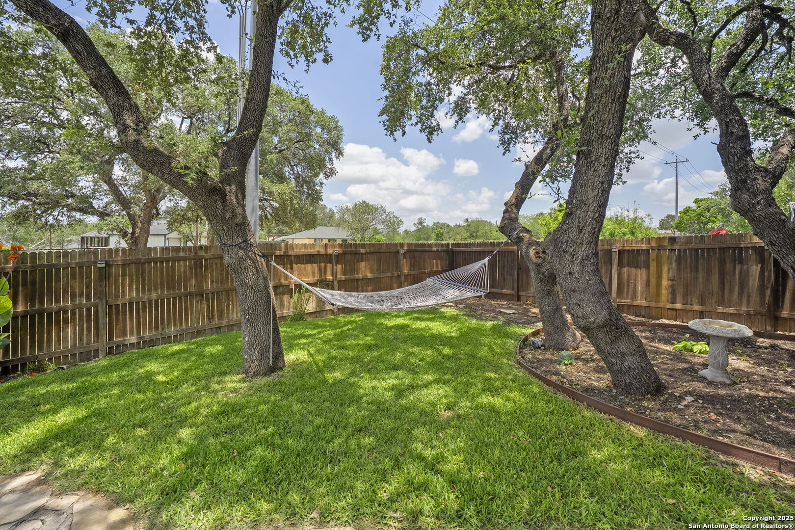 220 Hinge Creek Cibolo TX 78108