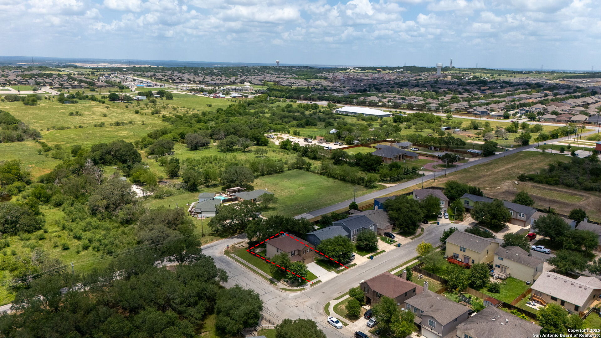 220 Hinge Creek Cibolo TX 78108