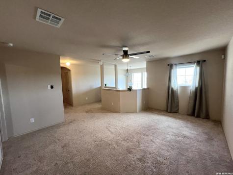 1057 Clarkston Seguin TX 78155
