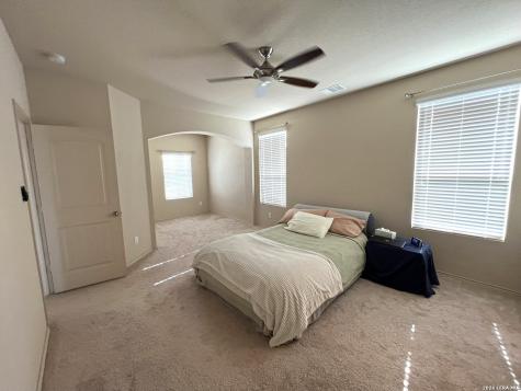 1057 Clarkston Seguin TX 78155
