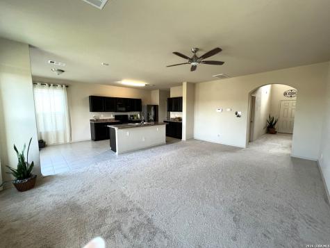 1057 Clarkston Seguin TX 78155