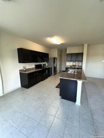 1057 Clarkston Seguin TX 78155