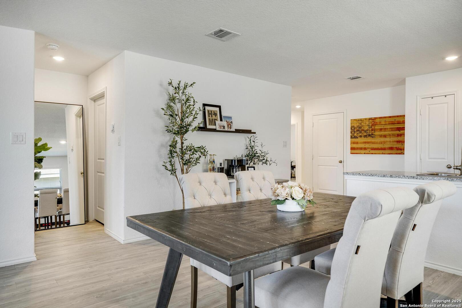 2907 Whinchat New Braunfels TX 78130