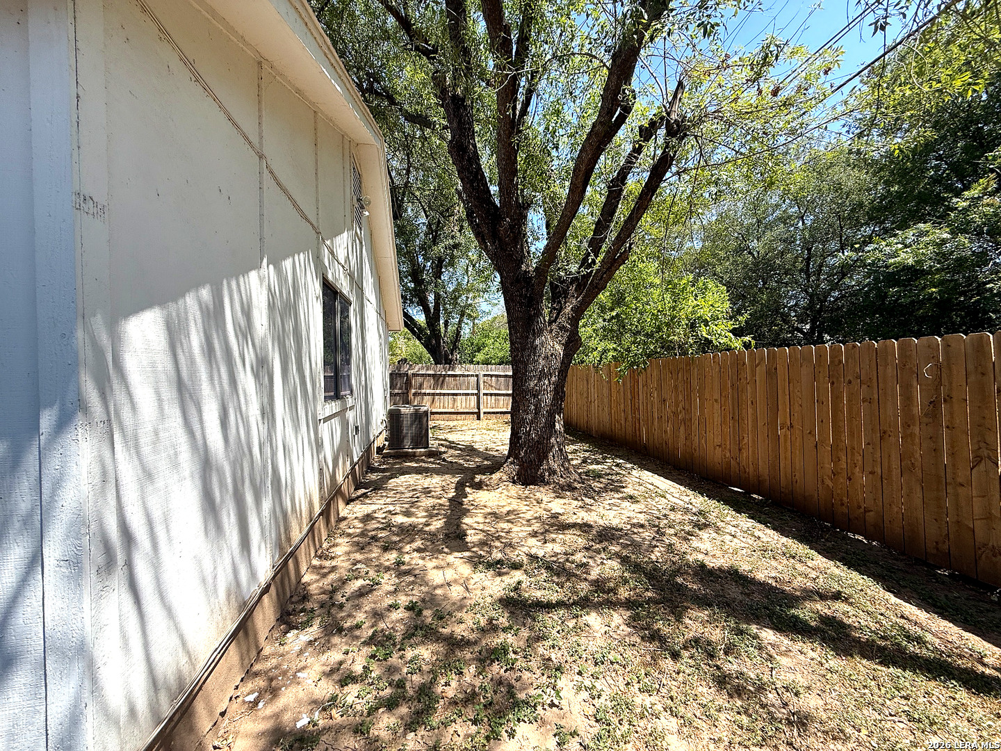 10040 Woodtrail San Antonio TX 78250