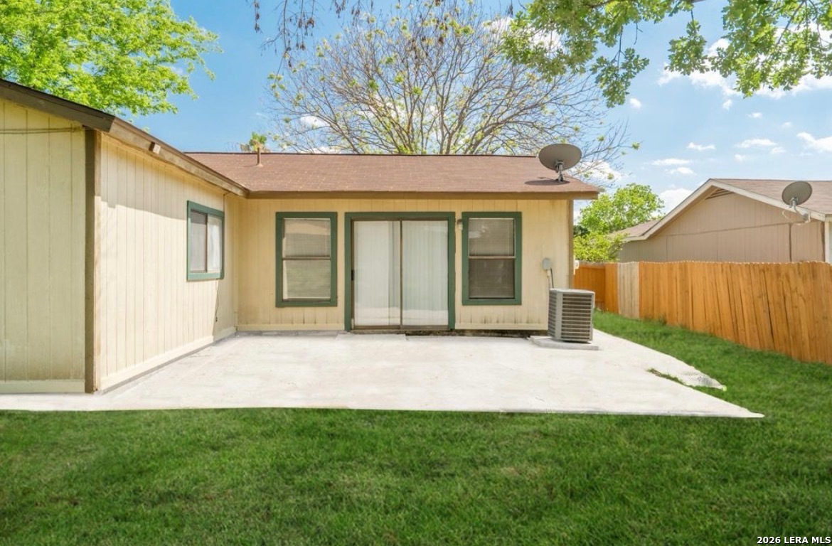 5839 Sun Bay San Antonio TX 78244