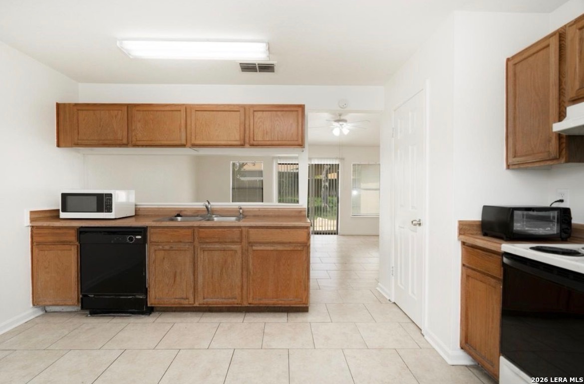 5839 Sun Bay San Antonio TX 78244