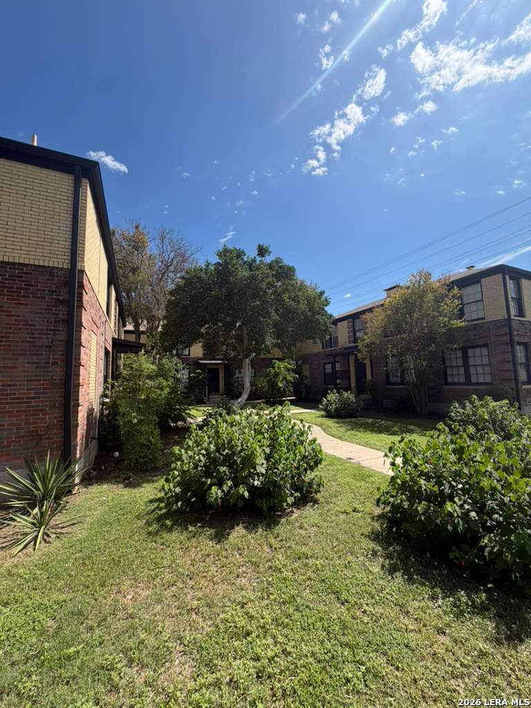204 E Rosewood Avenue San Antonio TX 78212