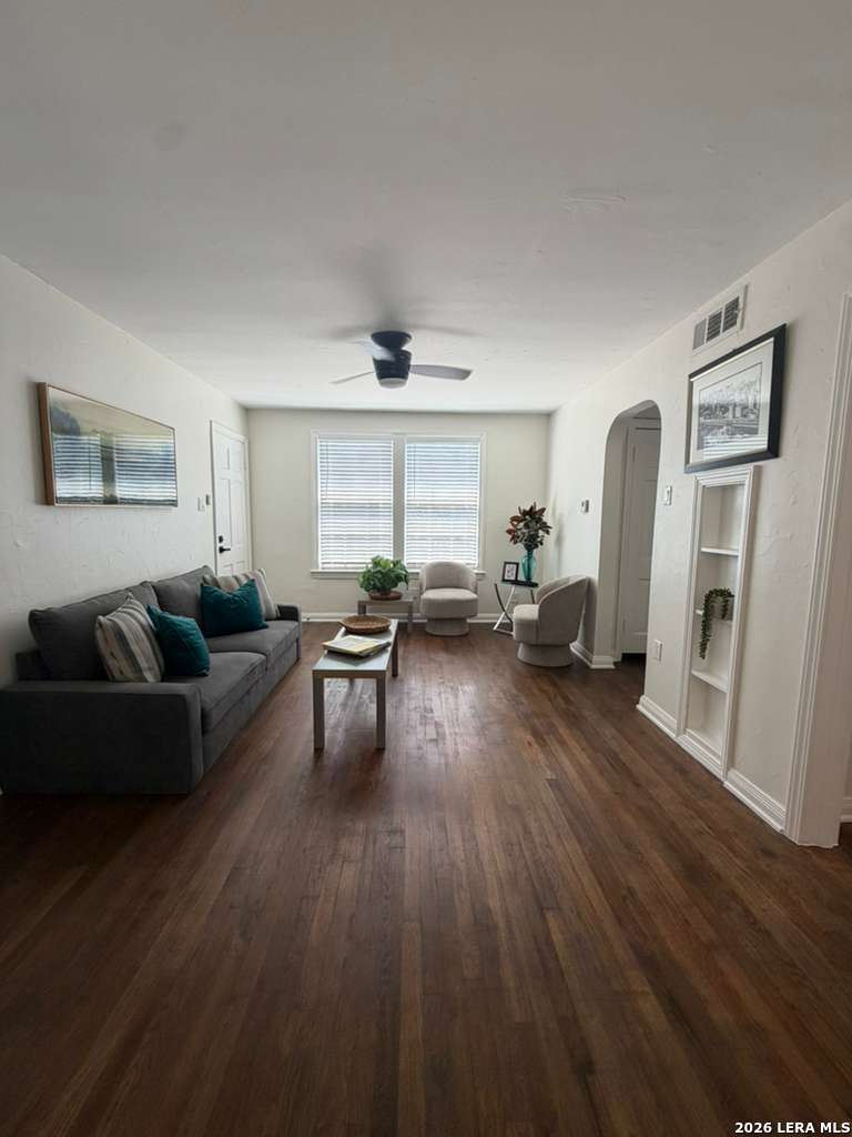 204 E Rosewood Avenue San Antonio TX 78212