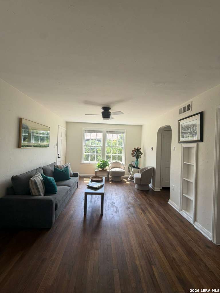 204 E Rosewood Avenue San Antonio TX 78212