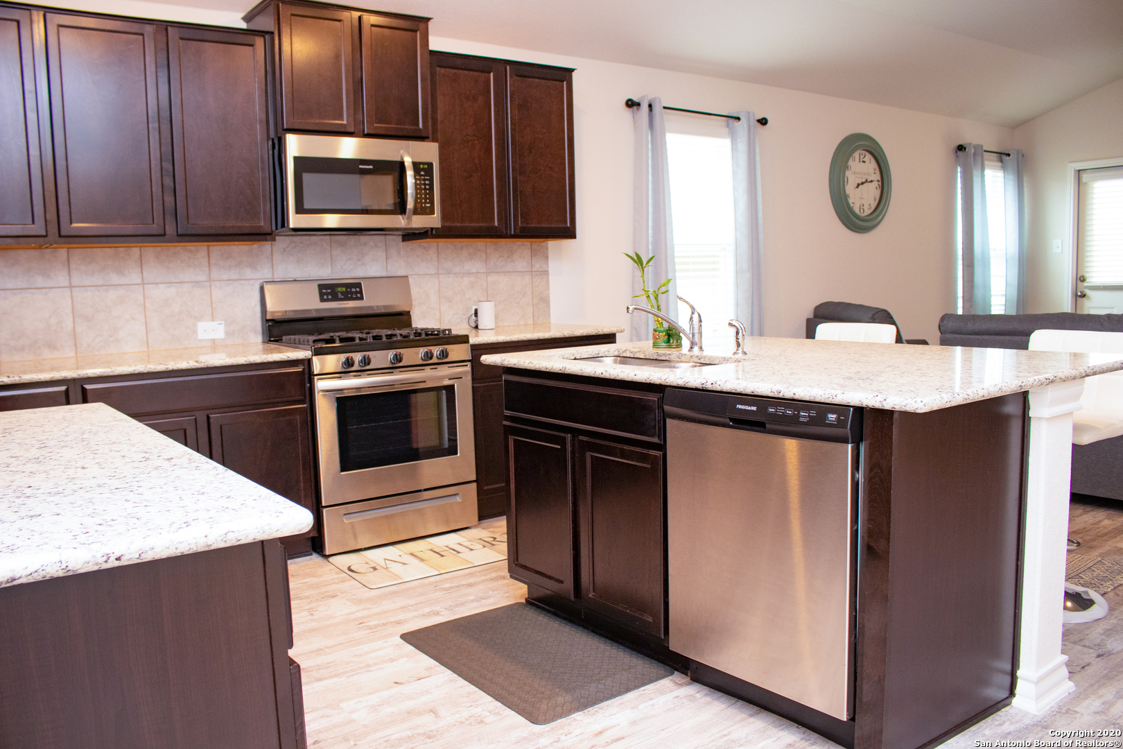 6031 Akin Place San Antonio TX 78261