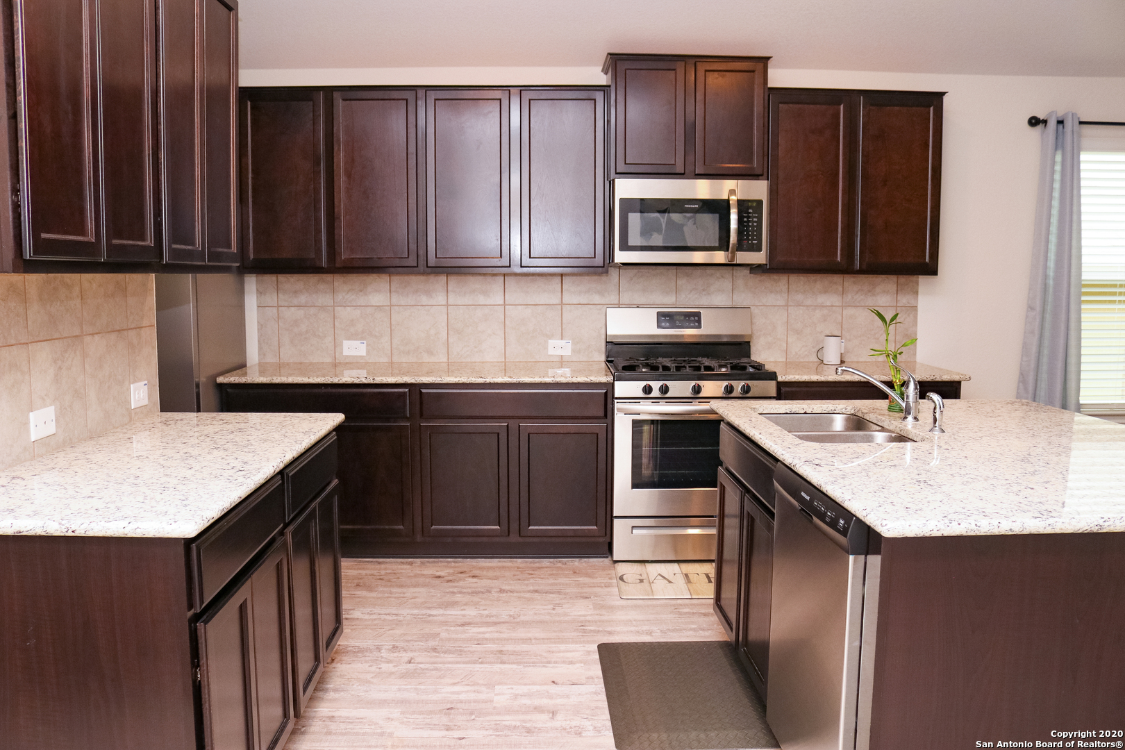 6031 Akin Place San Antonio TX 78261