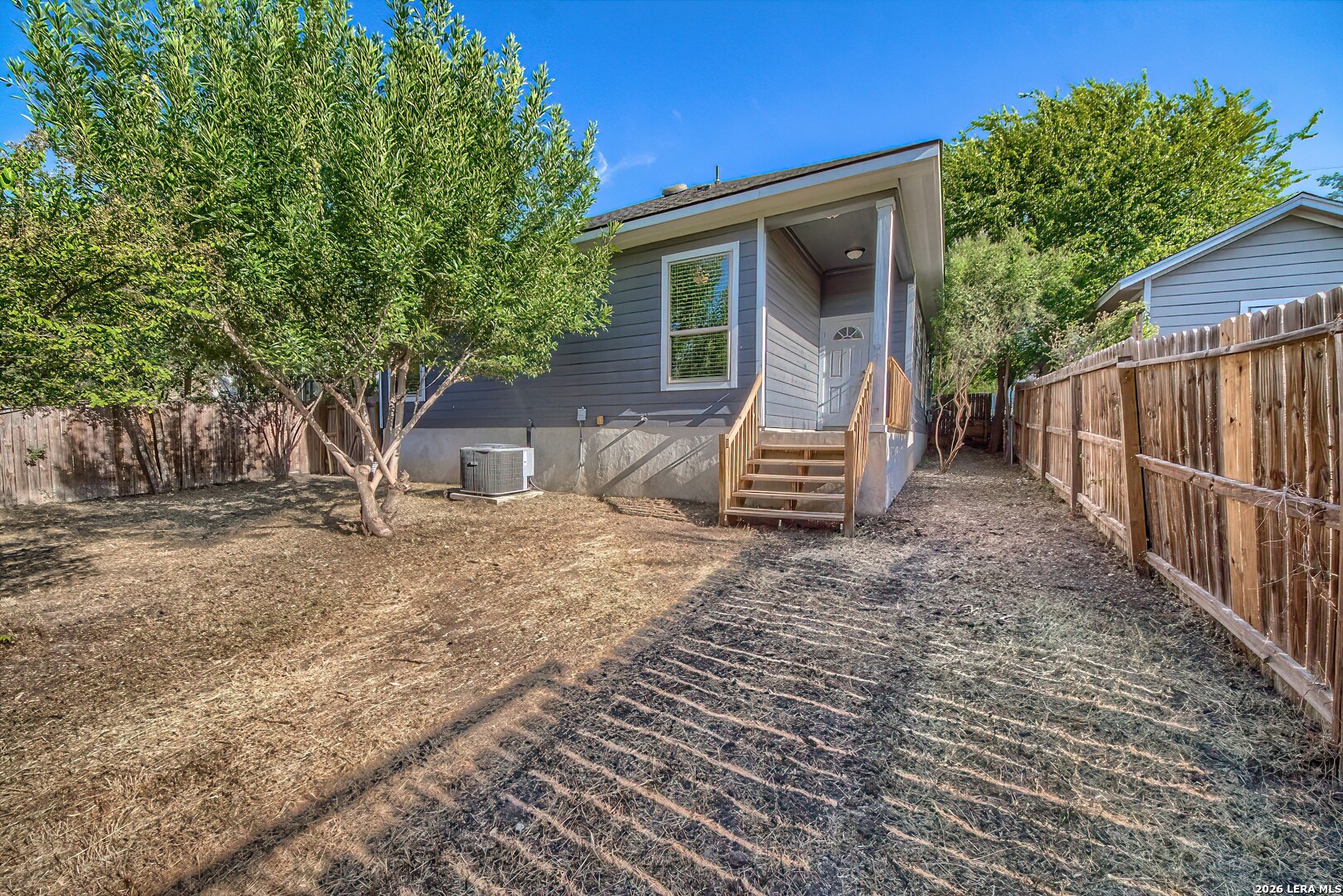 814 Poinsettia San Antonio TX 78202