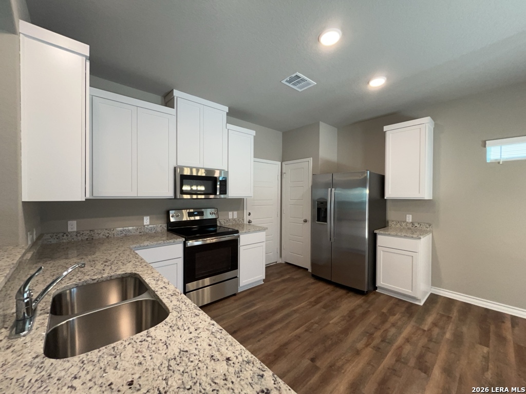 2075 Silver Oaks Drive San Antonio TX 78213