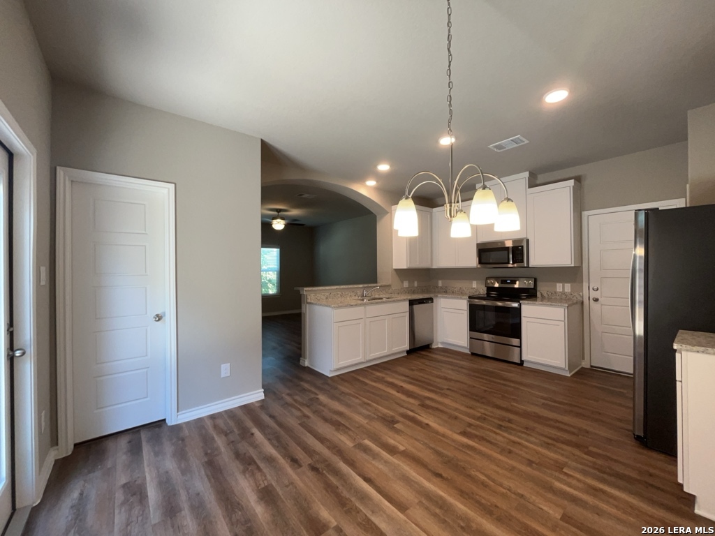 2075 Silver Oaks Drive San Antonio TX 78213