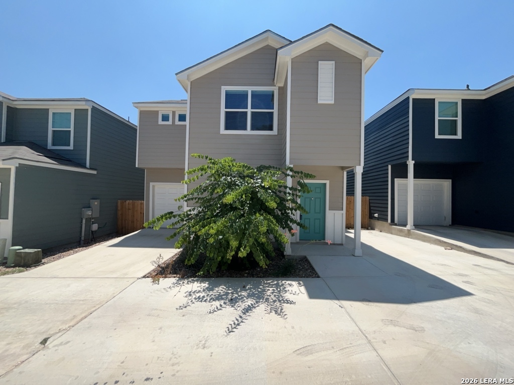 2075 Silver Oaks Drive San Antonio TX 78213